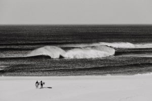 Surfer Portugal Algarve (C) nicoleseiser-stockfoto-web